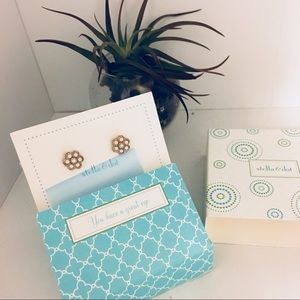 Stella & Dot flower studs